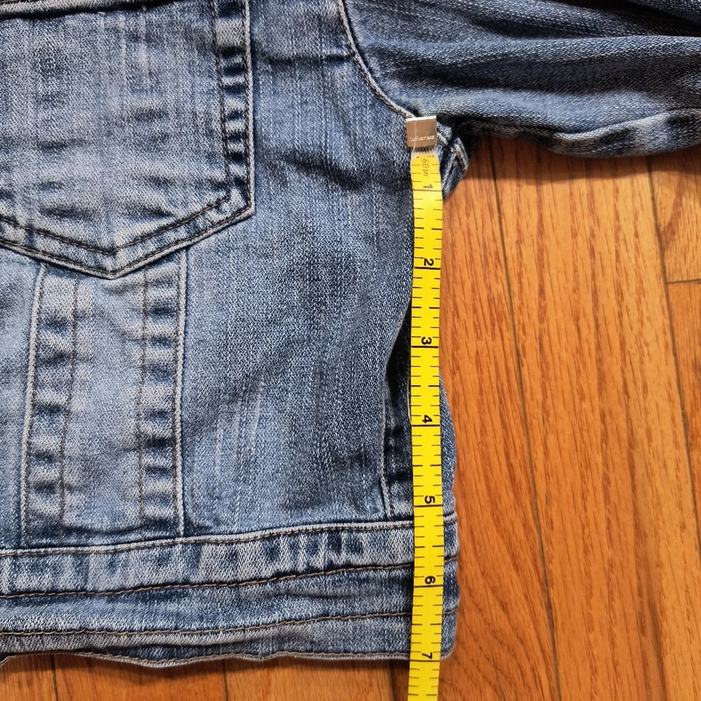 Wet Seal Cropped Denim Blue Jean Jacket, Women's Size Medium - Picture 10 of 16